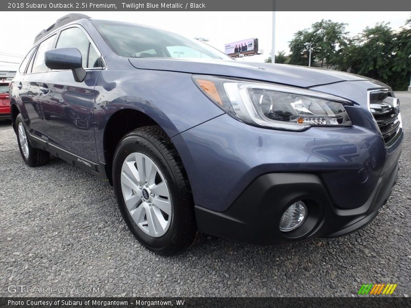 Front 3/4 View of 2018 Outback 2.5i Premium