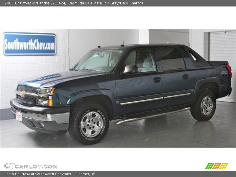Bermuda Blue Metallic / Gray/Dark Charcoal 2005 Chevrolet Avalanche Z71 4x4