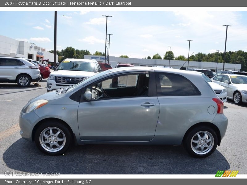 Meteorite Metallic / Dark Charcoal 2007 Toyota Yaris 3 Door Liftback