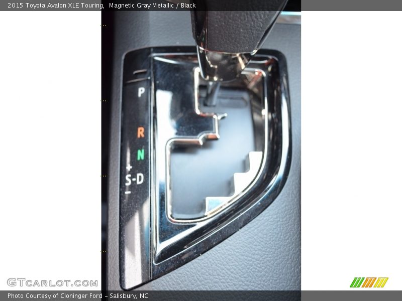 Magnetic Gray Metallic / Black 2015 Toyota Avalon XLE Touring