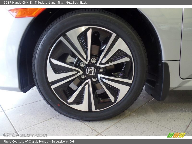 Lunar Silver Metallic / Black 2017 Honda Civic EX-T Sedan