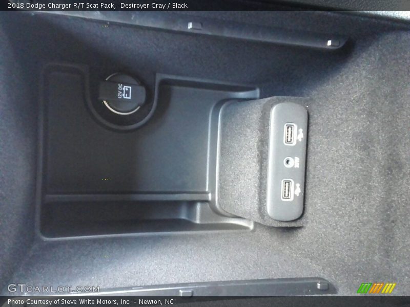 Destroyer Gray / Black 2018 Dodge Charger R/T Scat Pack