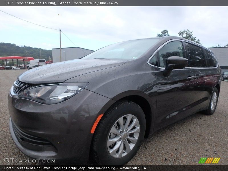 Granite Crystal Metallic / Black/Alloy 2017 Chrysler Pacifica Touring