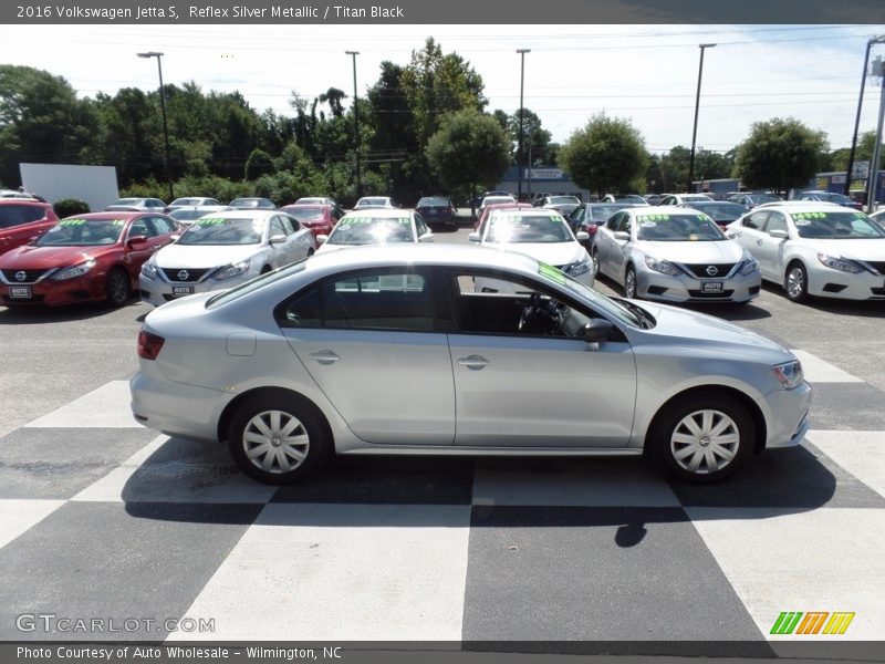 Reflex Silver Metallic / Titan Black 2016 Volkswagen Jetta S