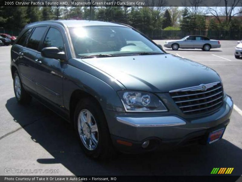 Magnesium Green Pearl / Dark Slate Gray 2005 Chrysler Pacifica Touring AWD