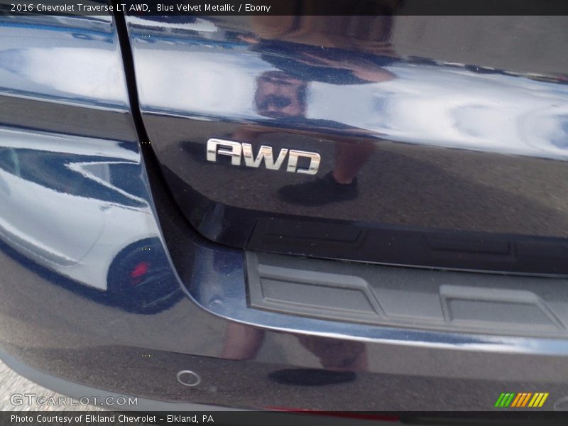 Blue Velvet Metallic / Ebony 2016 Chevrolet Traverse LT AWD