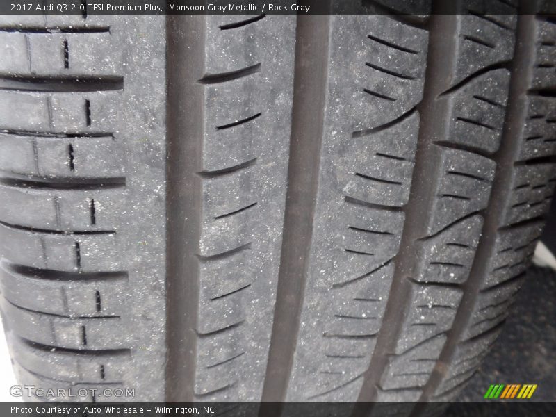 Monsoon Gray Metallic / Rock Gray 2017 Audi Q3 2.0 TFSI Premium Plus