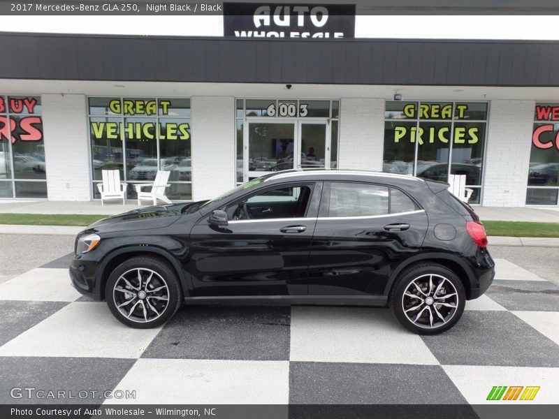 Night Black / Black 2017 Mercedes-Benz GLA 250