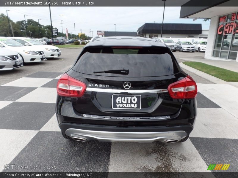 Night Black / Black 2017 Mercedes-Benz GLA 250