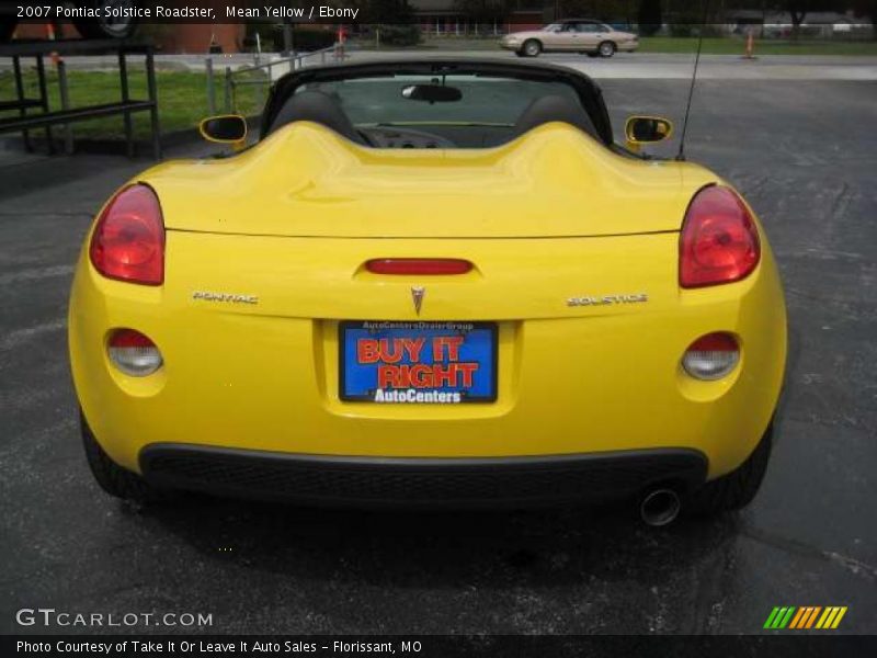 Mean Yellow / Ebony 2007 Pontiac Solstice Roadster