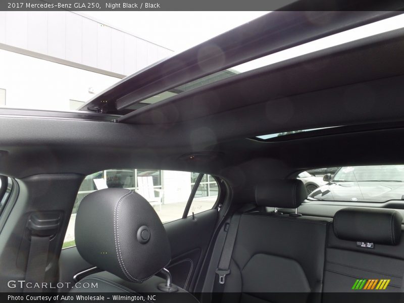 Night Black / Black 2017 Mercedes-Benz GLA 250