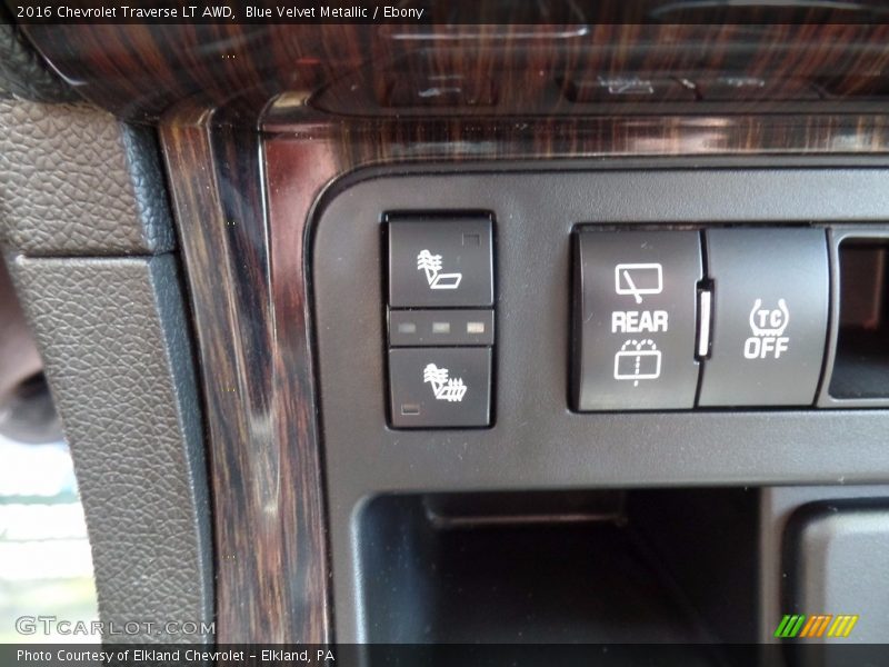 Blue Velvet Metallic / Ebony 2016 Chevrolet Traverse LT AWD