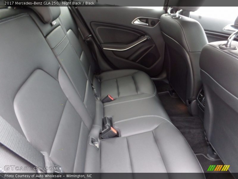 Night Black / Black 2017 Mercedes-Benz GLA 250