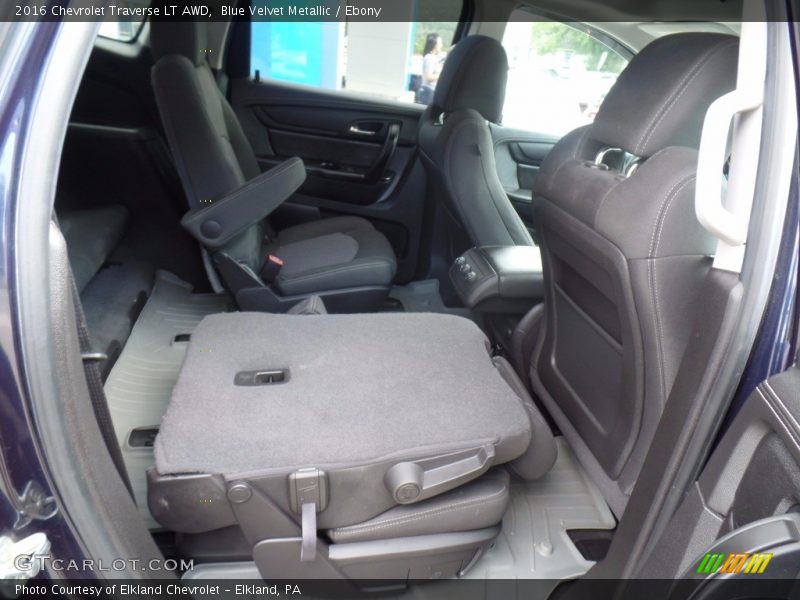 Blue Velvet Metallic / Ebony 2016 Chevrolet Traverse LT AWD