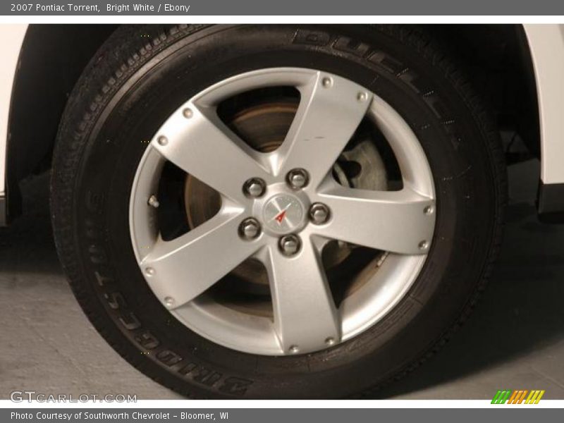 Bright White / Ebony 2007 Pontiac Torrent
