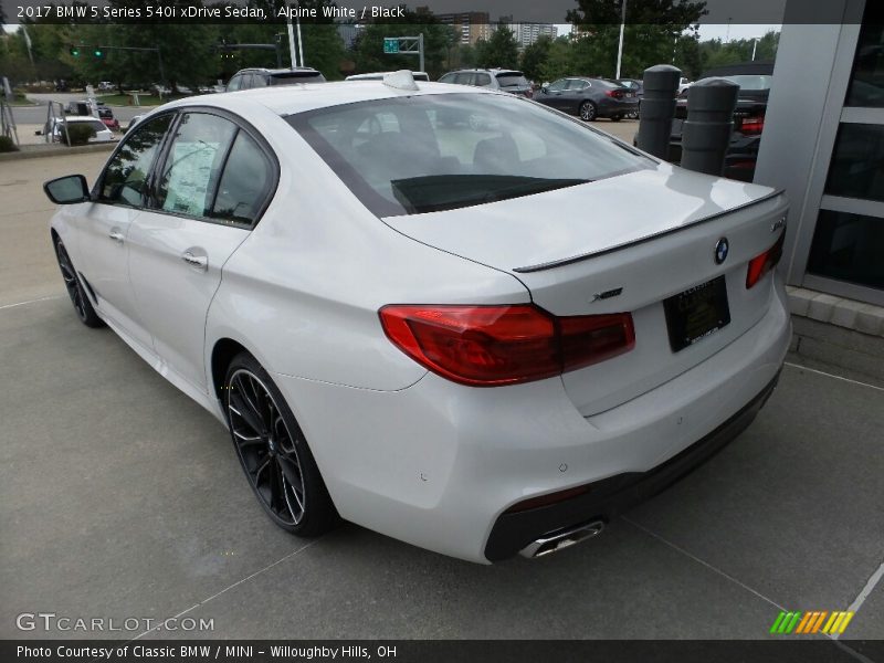 Alpine White / Black 2017 BMW 5 Series 540i xDrive Sedan