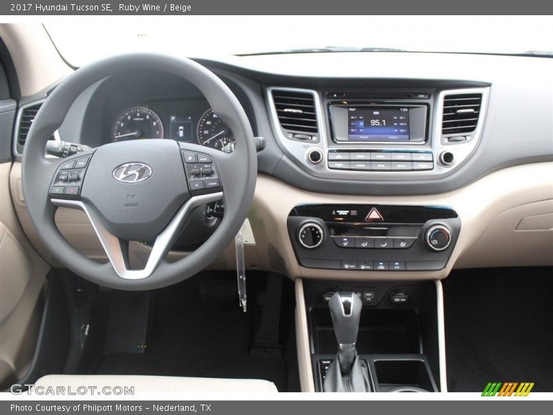 Ruby Wine / Beige 2017 Hyundai Tucson SE