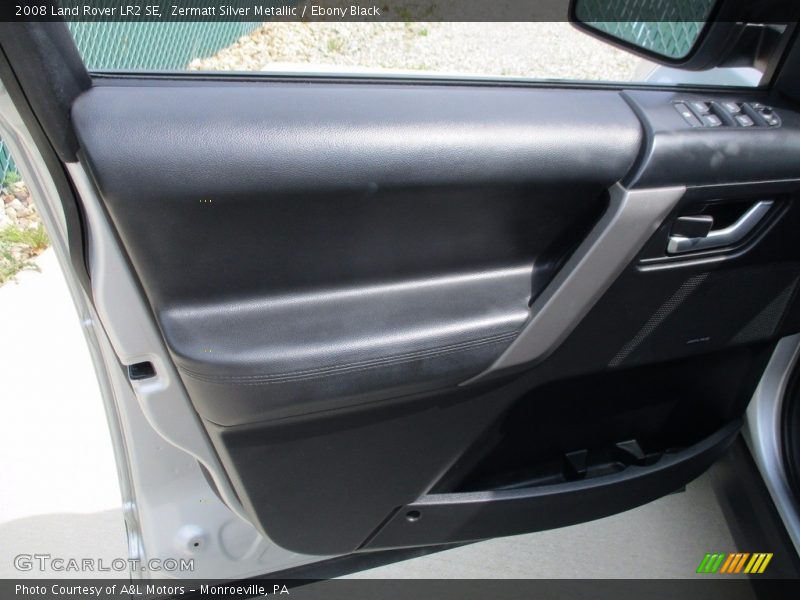 Zermatt Silver Metallic / Ebony Black 2008 Land Rover LR2 SE