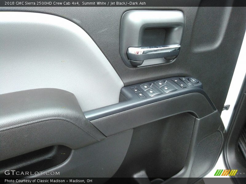 Summit White / Jet Black/­Dark Ash 2018 GMC Sierra 2500HD Crew Cab 4x4