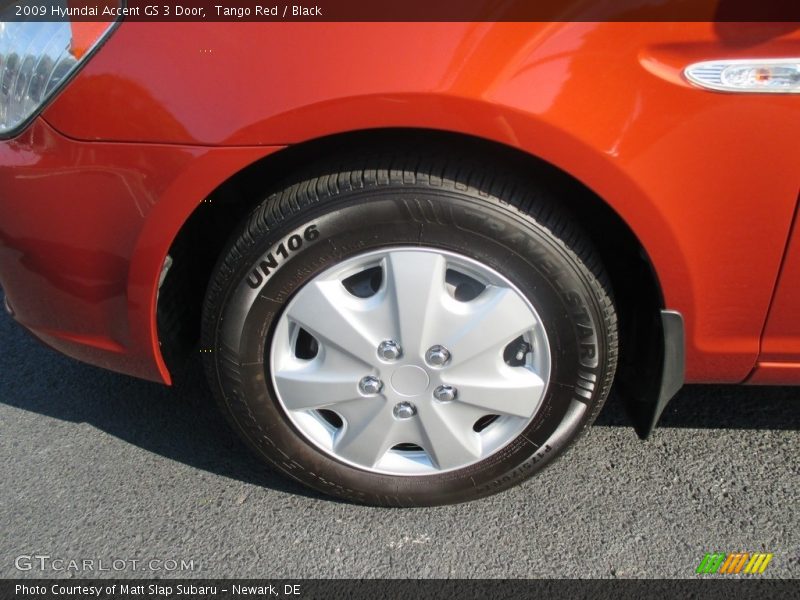 Tango Red / Black 2009 Hyundai Accent GS 3 Door