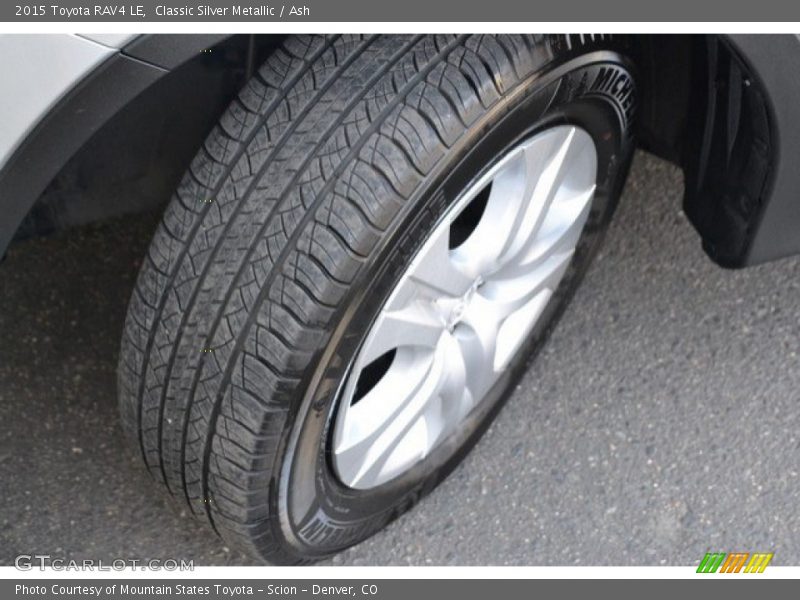 Classic Silver Metallic / Ash 2015 Toyota RAV4 LE