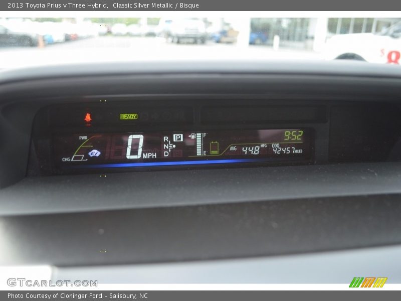 Classic Silver Metallic / Bisque 2013 Toyota Prius v Three Hybrid