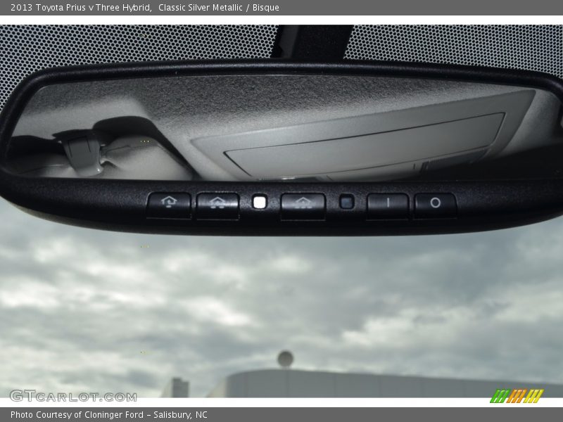 Classic Silver Metallic / Bisque 2013 Toyota Prius v Three Hybrid