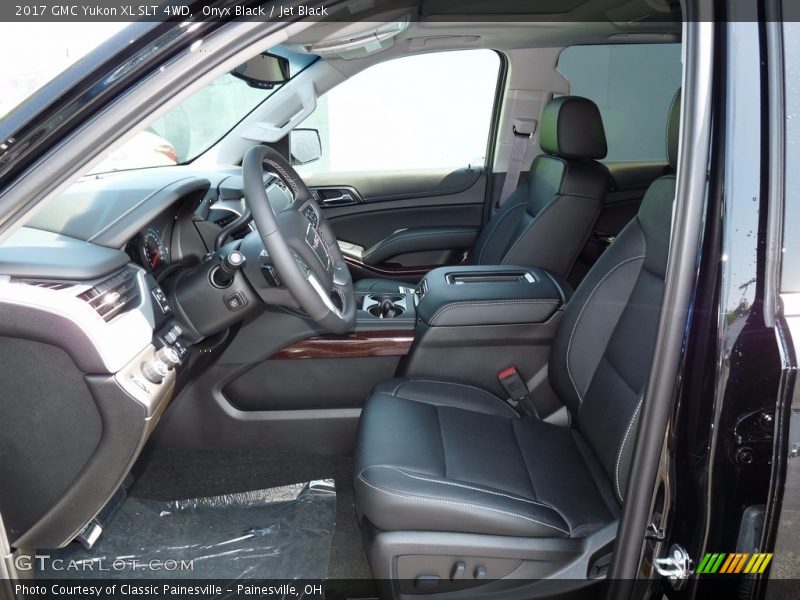 Front Seat of 2017 Yukon XL SLT 4WD