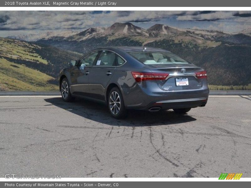 Magnetic Gray Metallic / Light Gray 2018 Toyota Avalon XLE