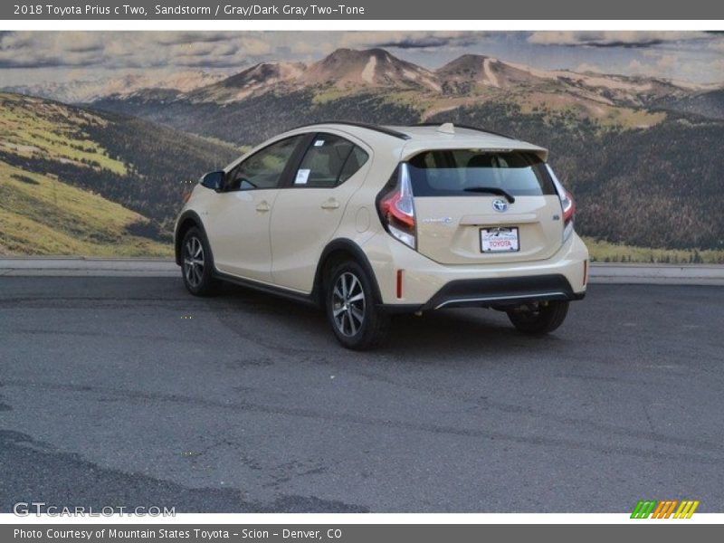 Sandstorm / Gray/Dark Gray Two-Tone 2018 Toyota Prius c Two