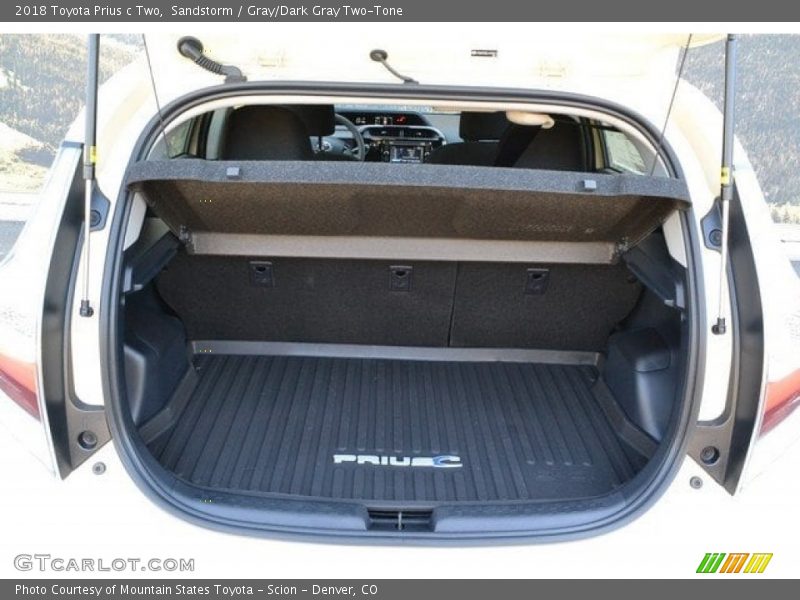 Sandstorm / Gray/Dark Gray Two-Tone 2018 Toyota Prius c Two