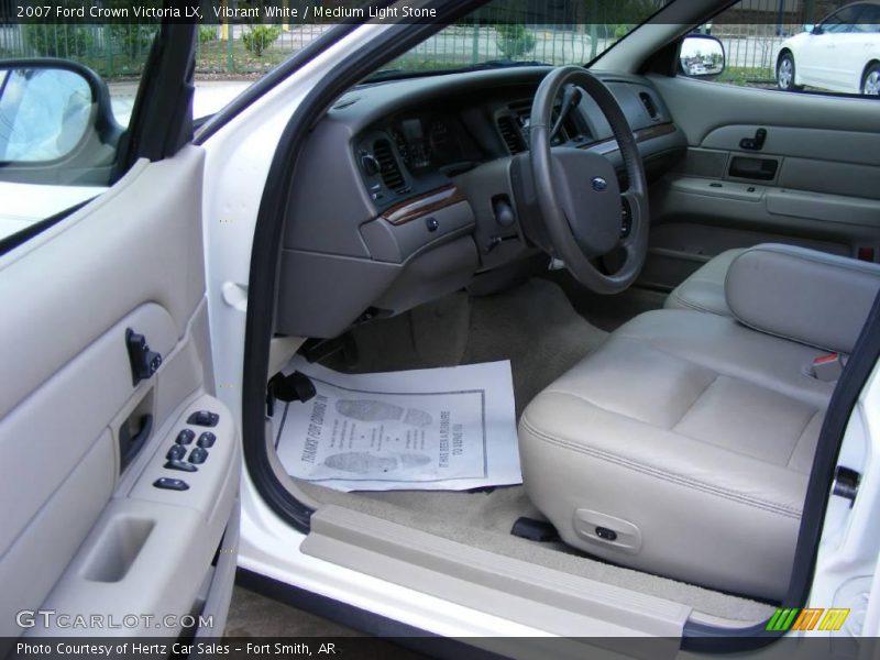 Vibrant White / Medium Light Stone 2007 Ford Crown Victoria LX