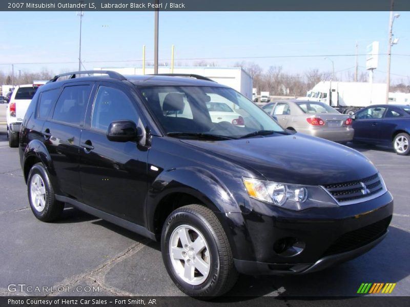 Labrador Black Pearl / Black 2007 Mitsubishi Outlander LS