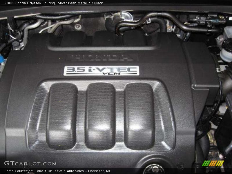 Silver Pearl Metallic / Black 2006 Honda Odyssey Touring
