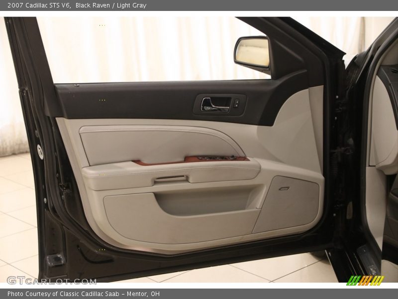 Black Raven / Light Gray 2007 Cadillac STS V6