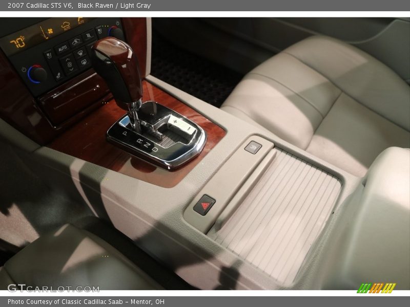 Black Raven / Light Gray 2007 Cadillac STS V6