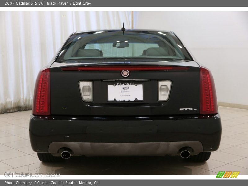 Black Raven / Light Gray 2007 Cadillac STS V6