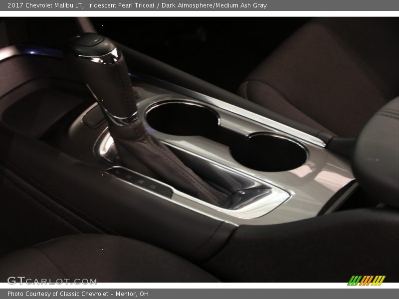 Iridescent Pearl Tricoat / Dark Atmosphere/Medium Ash Gray 2017 Chevrolet Malibu LT