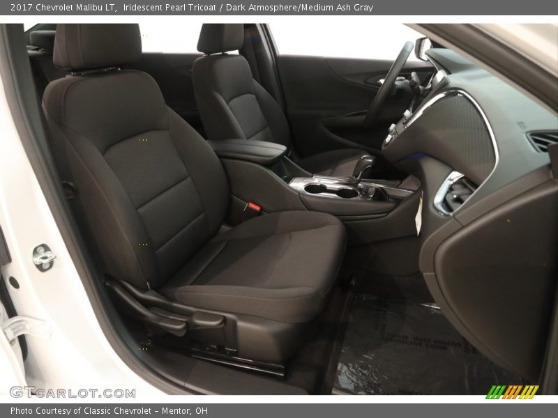 Iridescent Pearl Tricoat / Dark Atmosphere/Medium Ash Gray 2017 Chevrolet Malibu LT