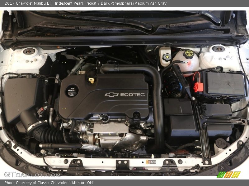Iridescent Pearl Tricoat / Dark Atmosphere/Medium Ash Gray 2017 Chevrolet Malibu LT