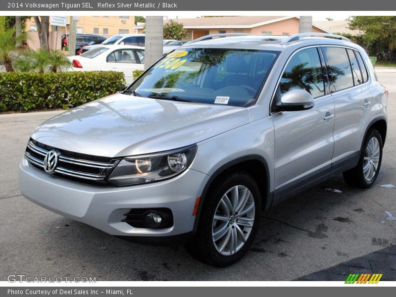 Reflex Silver Metallic / Black 2014 Volkswagen Tiguan SEL