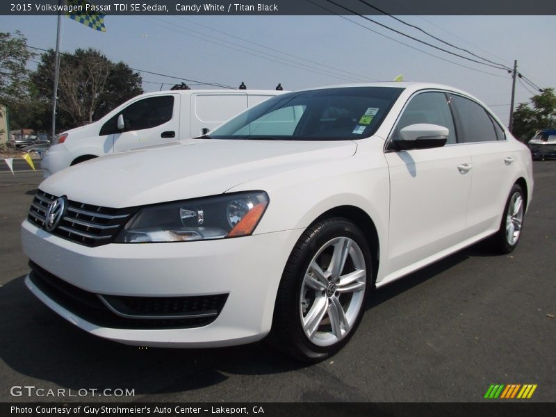 Front 3/4 View of 2015 Passat TDI SE Sedan