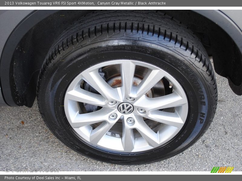 Canyon Gray Metallic / Black Anthracite 2013 Volkswagen Touareg VR6 FSI Sport 4XMotion