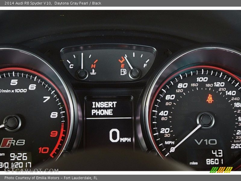  2014 R8 Spyder V10 Spyder V10 Gauges
