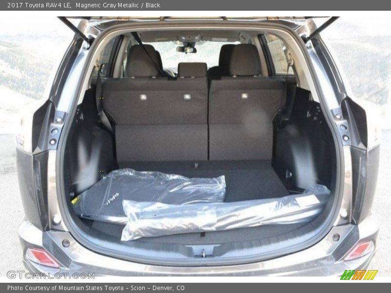 Magnetic Gray Metallic / Black 2017 Toyota RAV4 LE