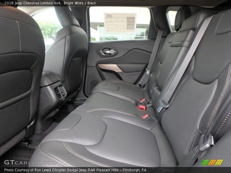 Bright White / Black 2018 Jeep Cherokee Limited 4x4