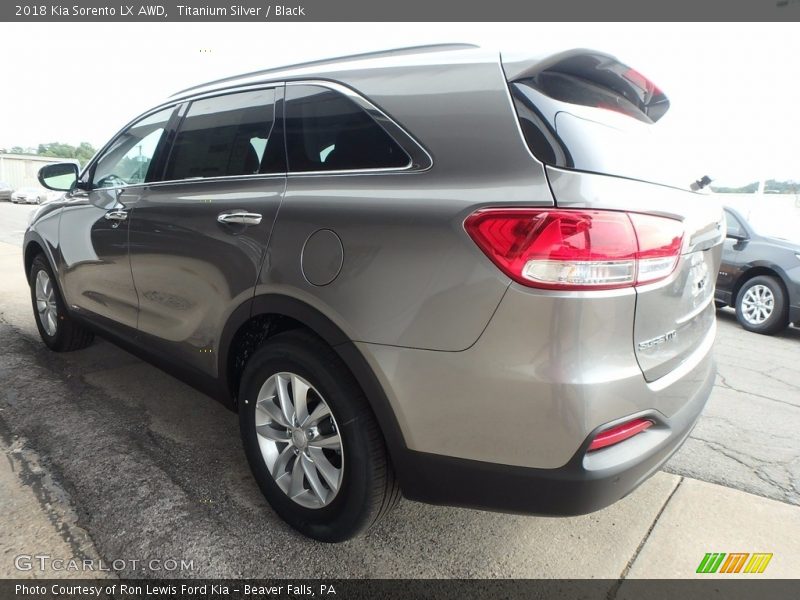 Titanium Silver / Black 2018 Kia Sorento LX AWD