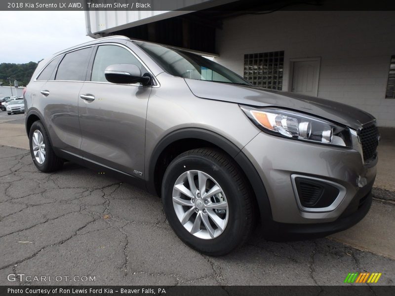Titanium Silver / Black 2018 Kia Sorento LX AWD
