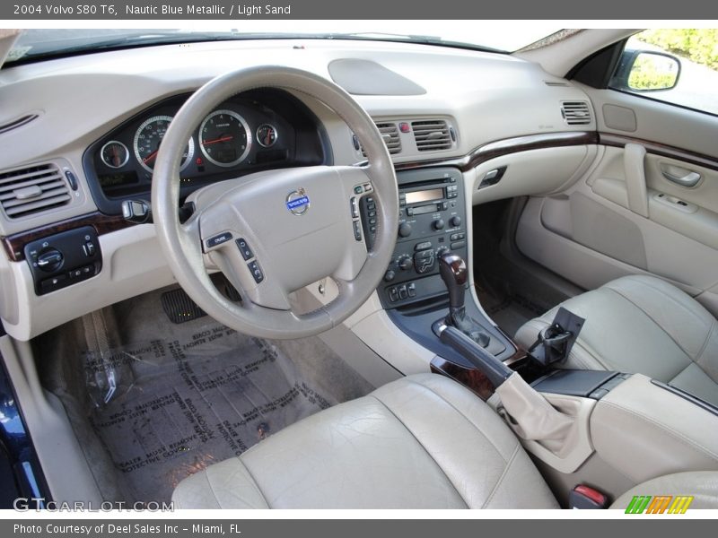 Nautic Blue Metallic / Light Sand 2004 Volvo S80 T6