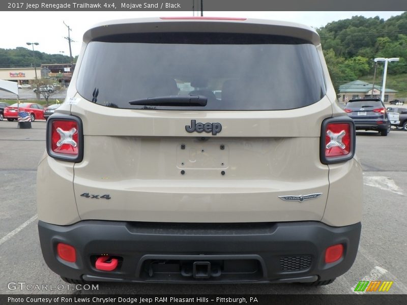 Mojave Sand / Black 2017 Jeep Renegade Trailhawk 4x4